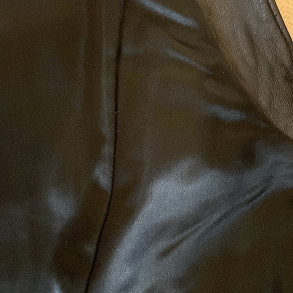 Leather vest with side buckles - Picture 8 of 8
